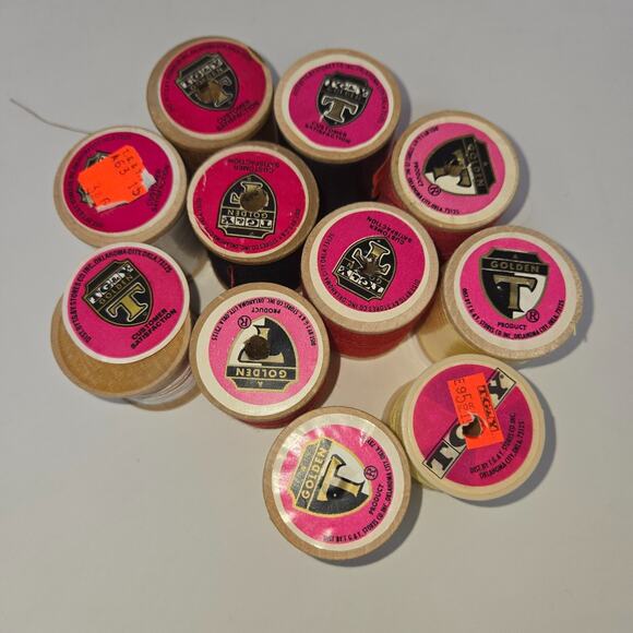 Vintage Wood Thread Spool Lot of 56 with 2 Plastic Cases Cotton Polyester - Picture 16 of 16